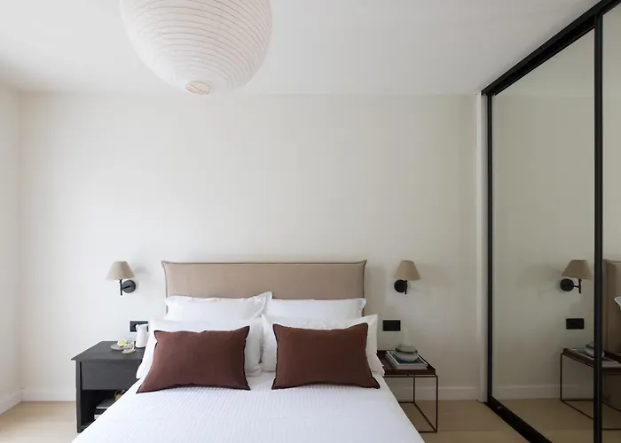 Design Coastal Garden Apartment