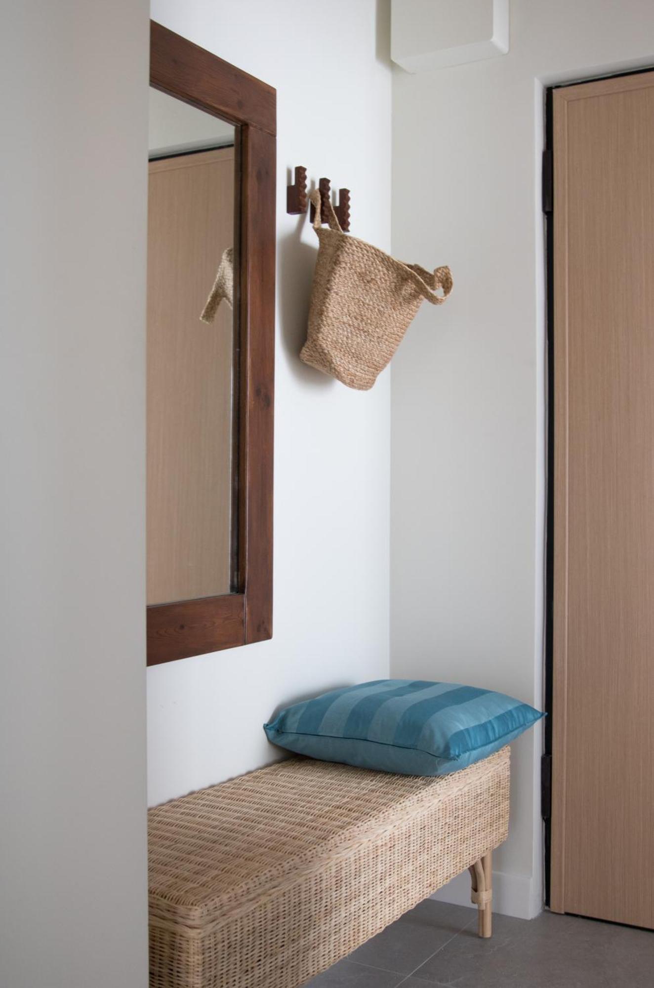 Design Coastal Garden Apartment