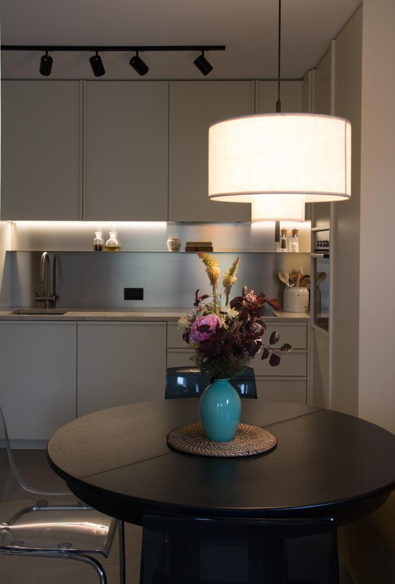 Design Coastal Garden Apartment *